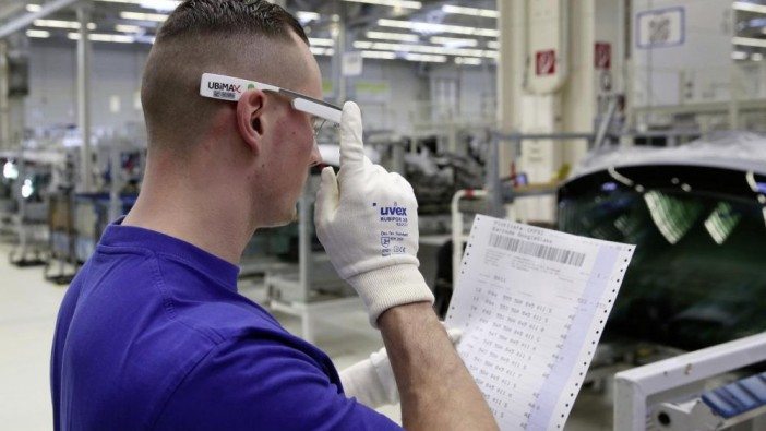 VWsmartyglasses-702x395