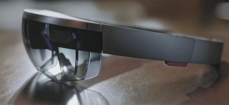 quibbll.com-vozmozhnostej-shlema-dopolnennoj-realnosti-microsoft-hololens-1