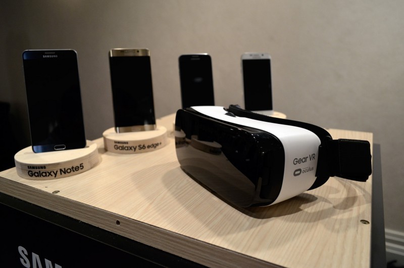 samsung-gear-vr-consumer-version-1