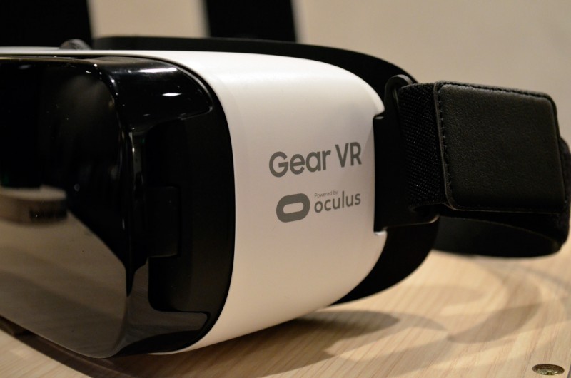 samsung-gear-vr-consumer-version-2