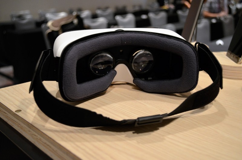 samsung-gear-vr-consumer-version-3