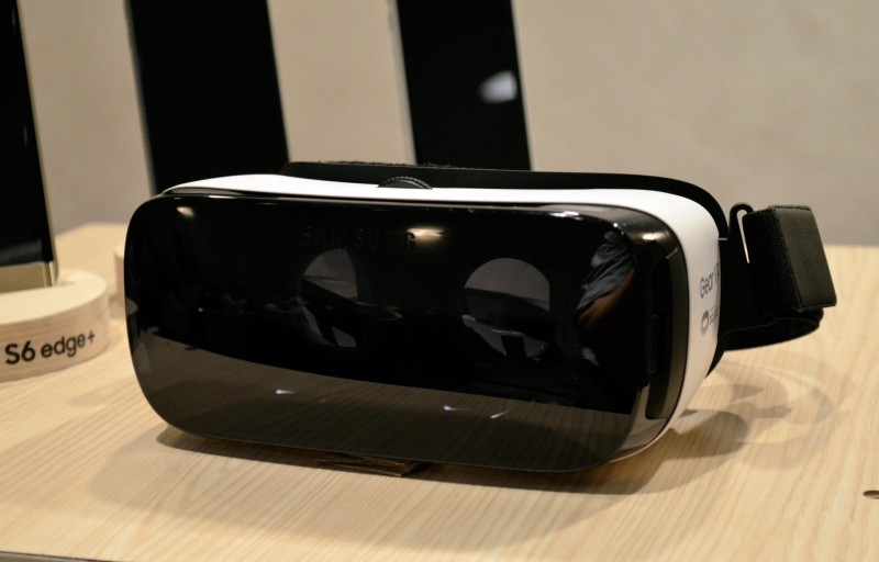 samsung-gear-vr-consumer-version-7